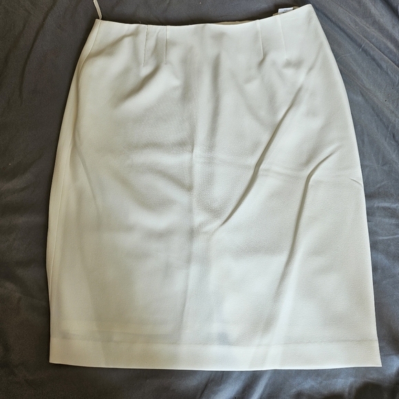 KASPER 🤍 white/cream SKIRT✨️🤍 boss lady look✨️🤍 - Picture 5 of 8